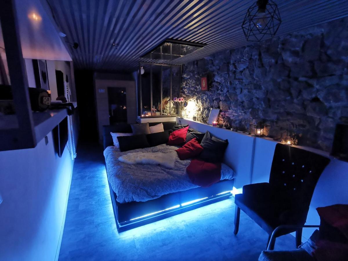 Sweet Loft Grenoble-Love Room Avec Jacuzzi & Sauna Zewnętrze zdjęcie