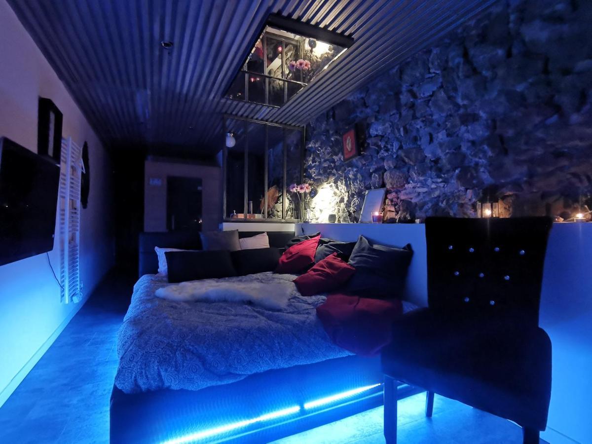 Sweet Loft Grenoble-Love Room Avec Jacuzzi & Sauna Zewnętrze zdjęcie